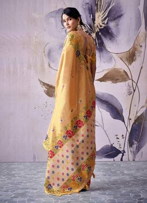 golden tissue floral weaving saree  2