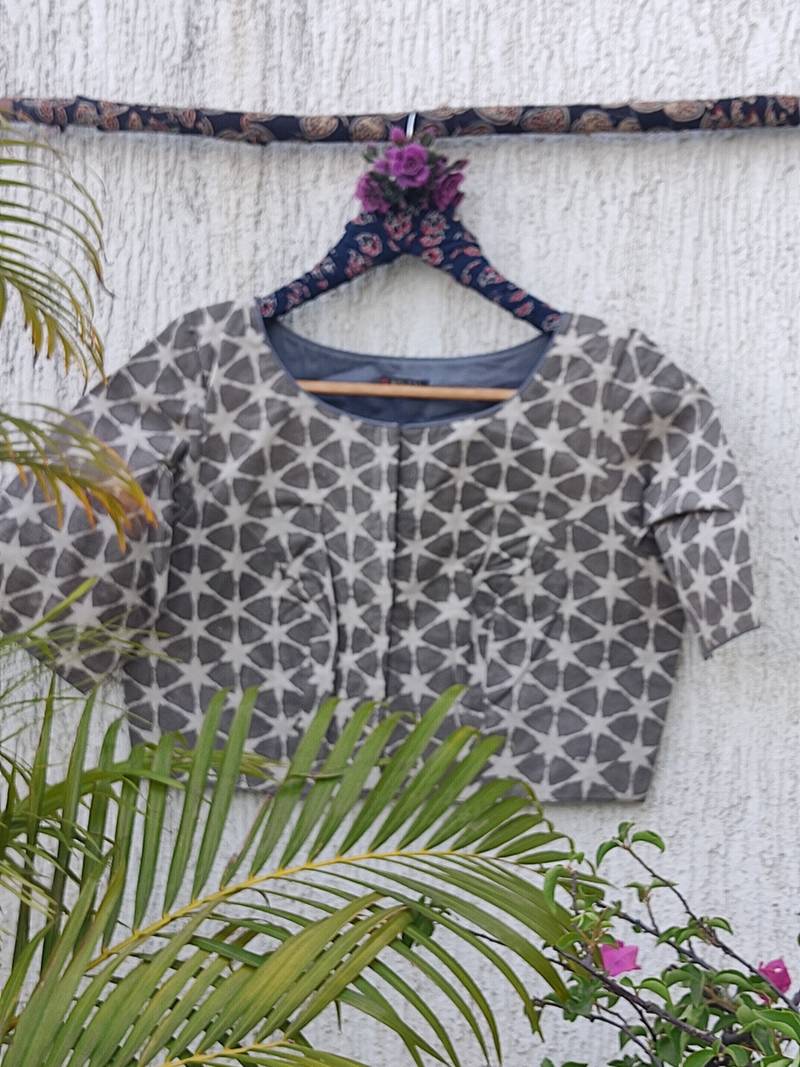 Grey cotton printed readymade blouse