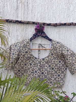 Cream cotton printed readymade blouse 3