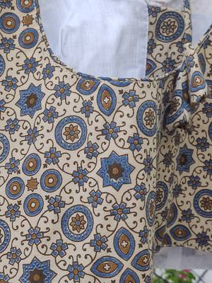 Cream cotton printed readymade blouse 5