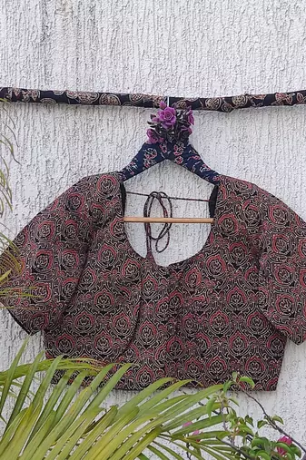 Grey cotton printed readymade blouse