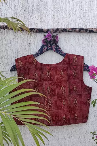 Maroon cotton printed readymade blouse