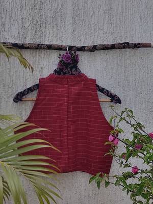 Maroon cotton printed readymade blouse 4