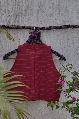 Maroon cotton printed readymade blouse