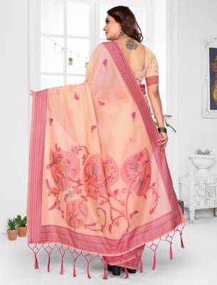 peach jacquard cotton blend saree with blouse  4