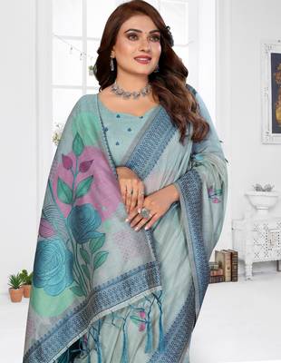 blue jacquard cotton blend saree with blouse  3