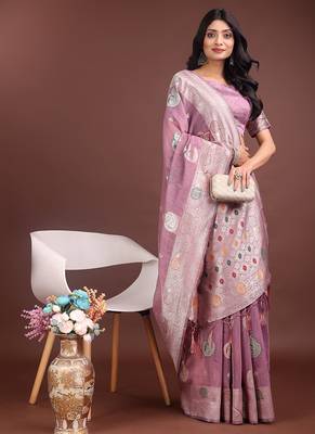 lilac cotton blend saree with woven zari pallu 4