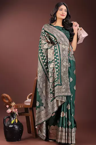Dark green silk blend saree with zari woven pallu