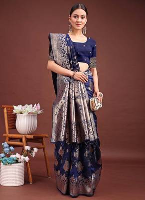 Navy blue banarasi silk blend floral woven saree 4