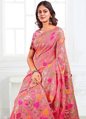 pink cotton blend floral printed saree 4