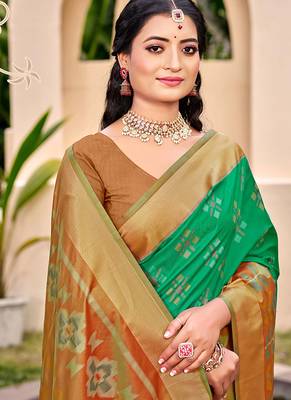 Sea green silk blend saree with contrast woven zari border 3