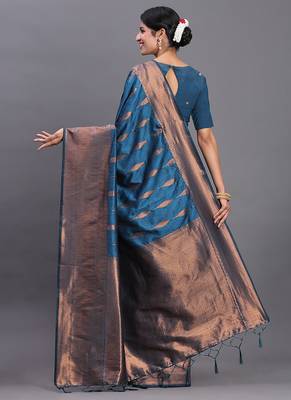 Teal blue silk blend saree with zari border and pallu 2