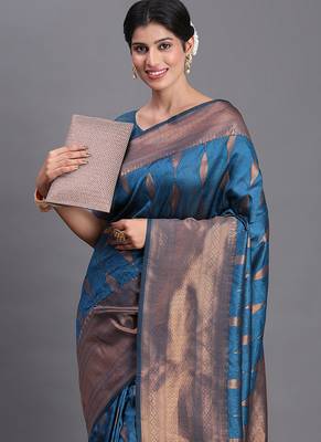 Teal blue silk blend saree with zari border and pallu 4