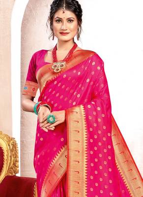 Rani pink paithani silk blend saree with peacock motif pallu 2