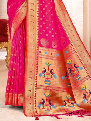 Rani pink paithani silk blend saree with peacock motif pallu 3
