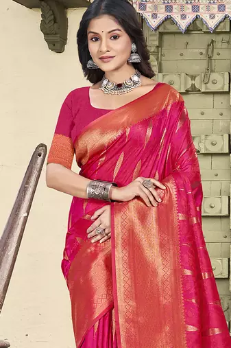 Rani pink silk blend saree with zari border and pallu