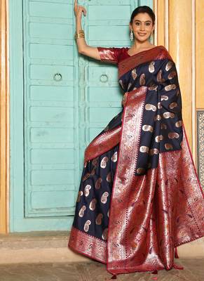 Navy blue silk blend woven saree with paisley motifs 4