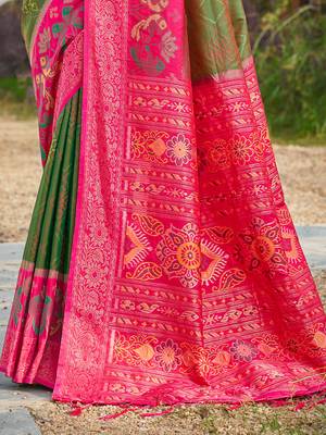 Mehendi green banarasi silk blend woven saree with contrast border 3
