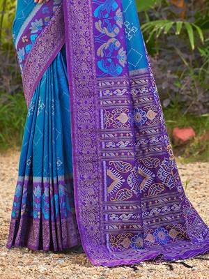 Sky blue banarasi silk blend woven saree with contrast border 3