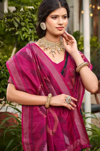black pochampally silk blend saree with contrast border