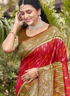 red & brown banarasi silk blend saree with zari woven pallu 2