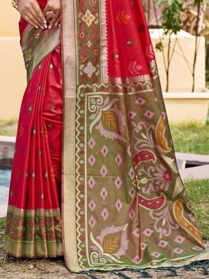 Red silk blend woven saree with contrast pallu and border 3