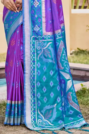Purple silk blend woven saree with contrast pallu and border