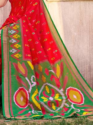 red pochampally silk blend saree with contrast geometric pallu and border 4
