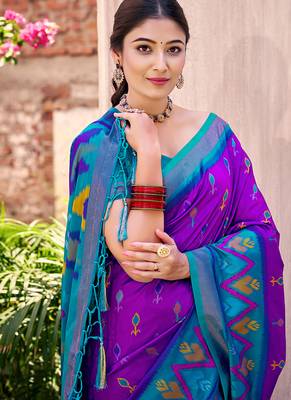 purple pochampally silk blend saree with contrast geometric pallu and border 2