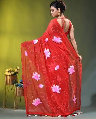 red mulmul cotton blend saree with lotus bloom print 4