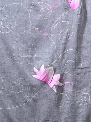 grey mulmul cotton blend saree with lotus bloom print 5