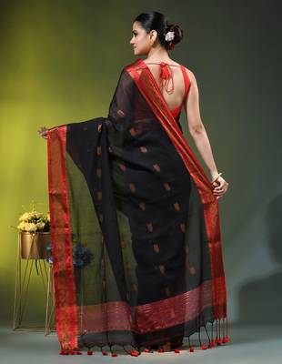 black mulmul cotton blend saree with zari work 4