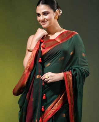 dark green mulmul cotton blend saree with zari work 2