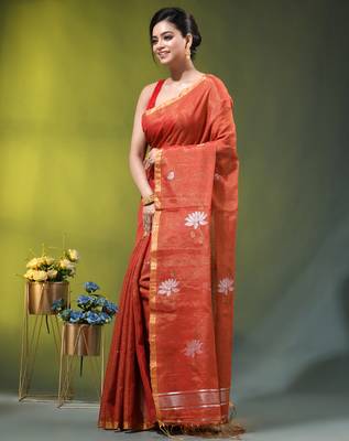 Red tissue saree with lotus woven design 2