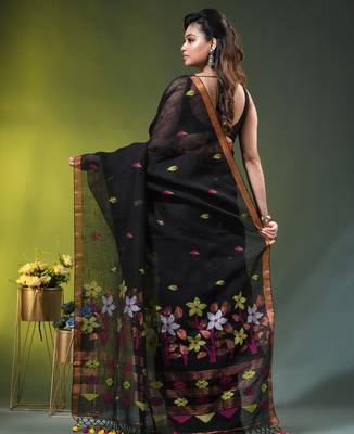 Black linen saree with floral woven pallu 3