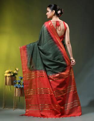 green & red silk blend saree with zari border 3