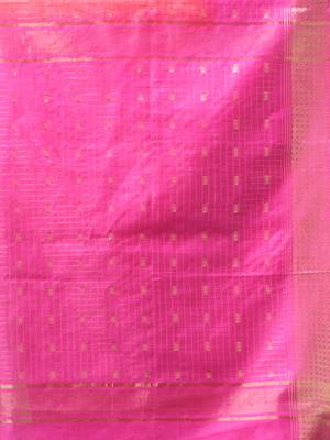 coral & pink zari woven checked silk blend saree 4