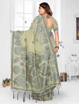 green jacquard cotton blend saree with blouse  4