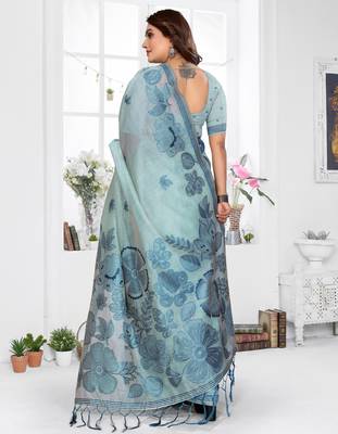 blue jacquard cotton blend saree with blouse  4