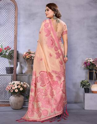 peach jacquard cotton blend saree with blouse  4