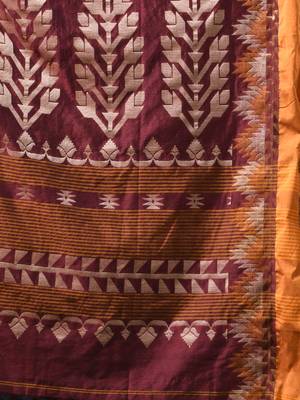 maroon cotton blend saree with ethnic motifs 4