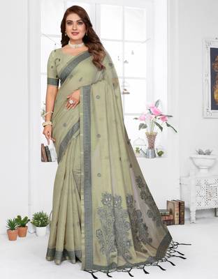 green jacquard cotton blend saree with blouse  1