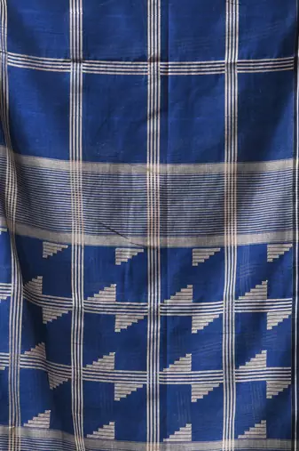 blue cotton blend saree with checkbox pattern