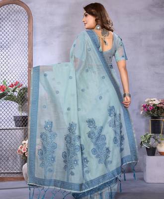 blue jacquard cotton blend saree with blouse  4