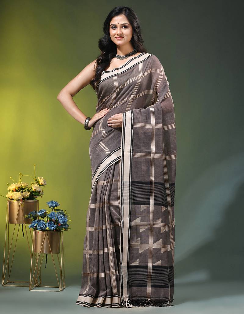 grey cotton blend saree with checkbox pattern