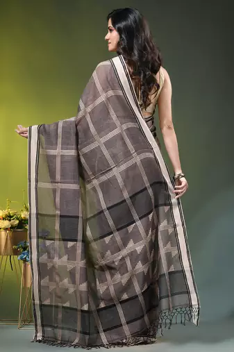 grey cotton blend saree with checkbox pattern