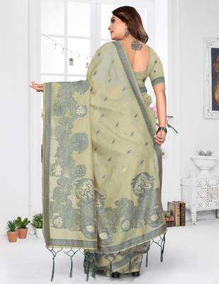green jacquard cotton blend saree with blouse  4