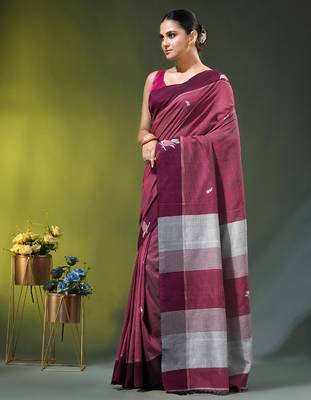 magenta cotton blend saree with bird motifs 2