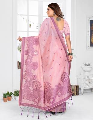 pink jacquard cotton blend saree with blouse  4
