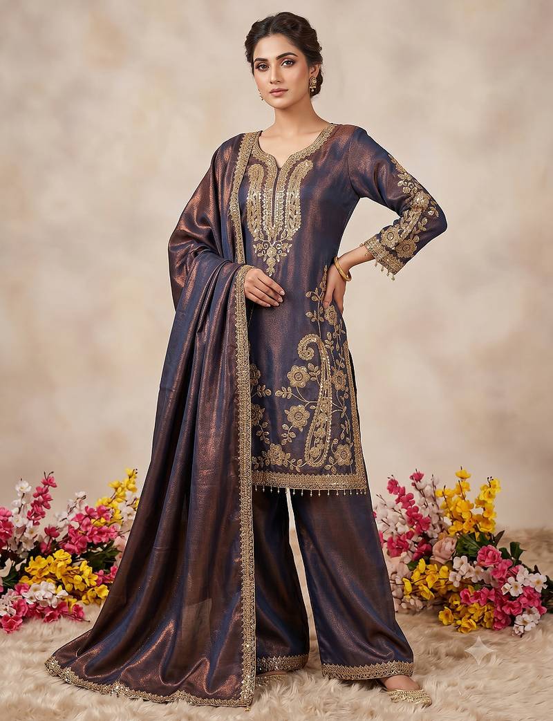 Girls heavy embroidered pakistani kurti pant set with dupatta